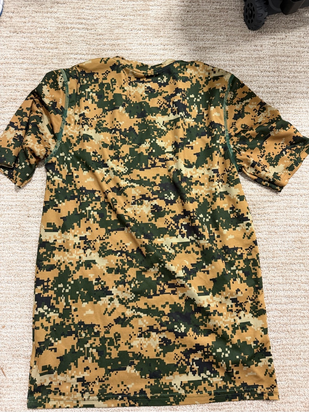 Majestic Kids Camo Print Jersey Red Sox - Picture 4 of 4